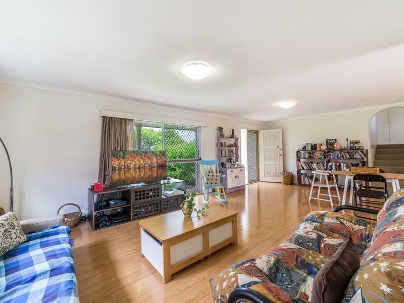 5 Carrabean Avenue, Ashmore QLD 4214