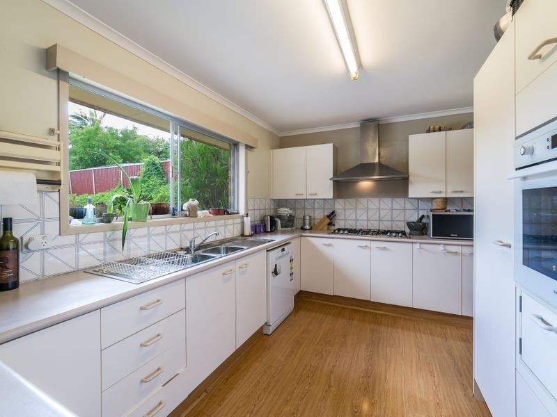 5 Carrabean Avenue, Ashmore QLD 4214
