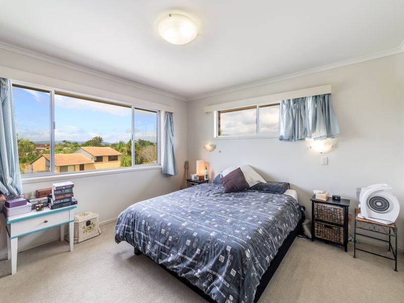 5 Carrabean Avenue, Ashmore QLD 4214