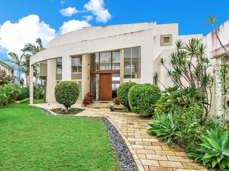 21 Montego Court, Mermaid Waters QLD 4218