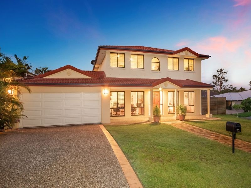124 Crestwood Drive, Molendinar QLD 4214