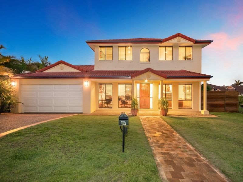 124 Crestwood Drive, Molendinar QLD 4214