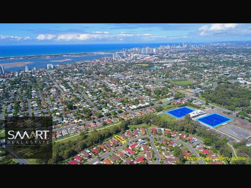 1/43 Morinda Way, Labrador QLD 4215