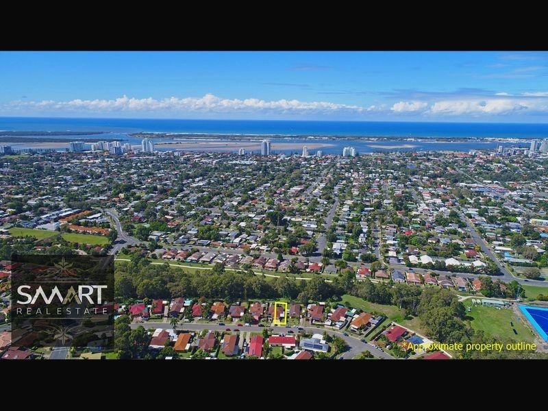 1/43 Morinda Way, Labrador QLD 4215