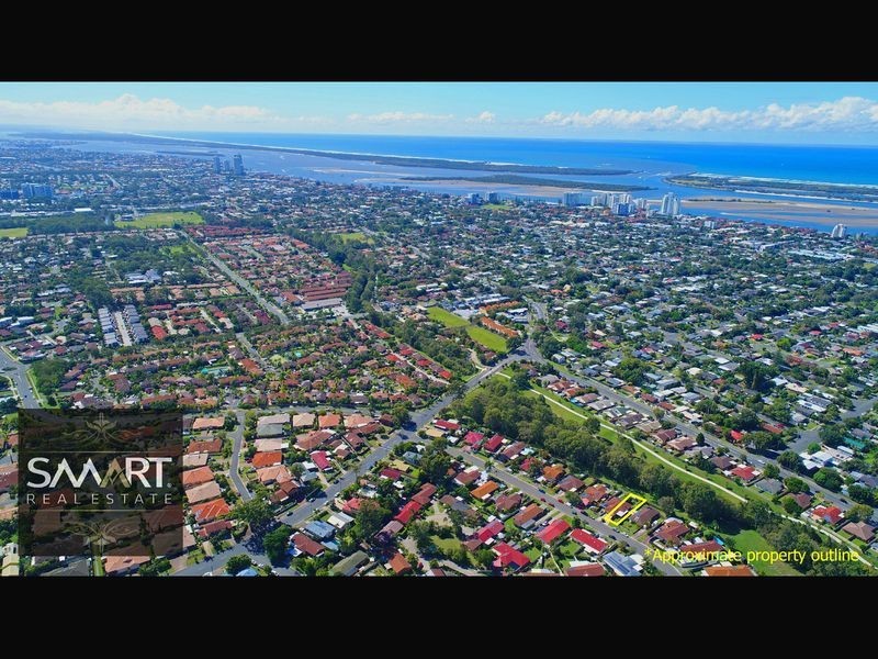 1/43 Morinda Way, Labrador QLD 4215