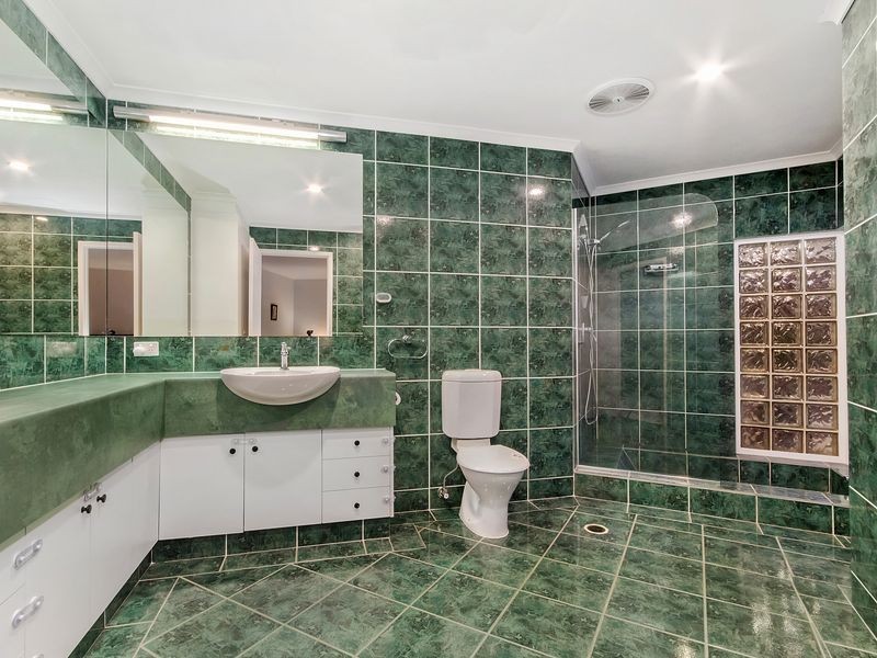 111 Alison Road, Carrara QLD 4211