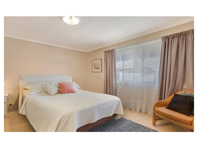 Labrador QLD 4215