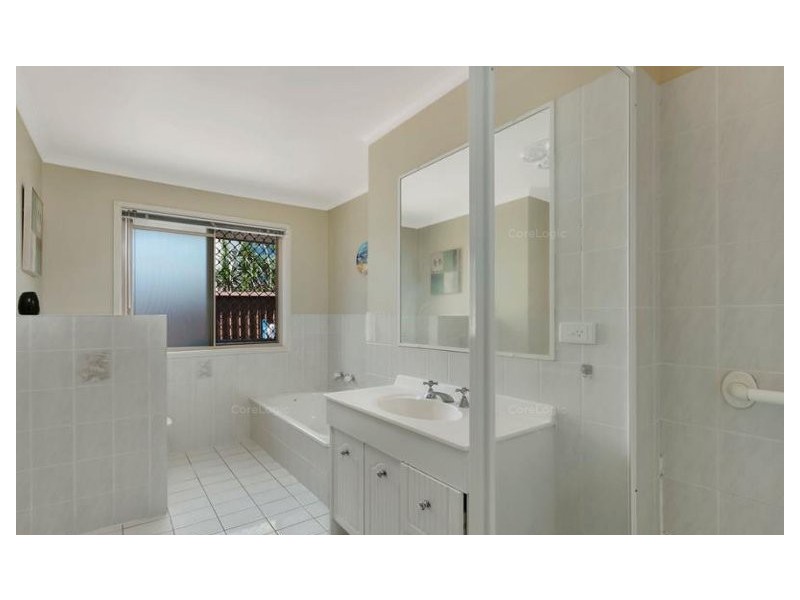 Labrador QLD 4215