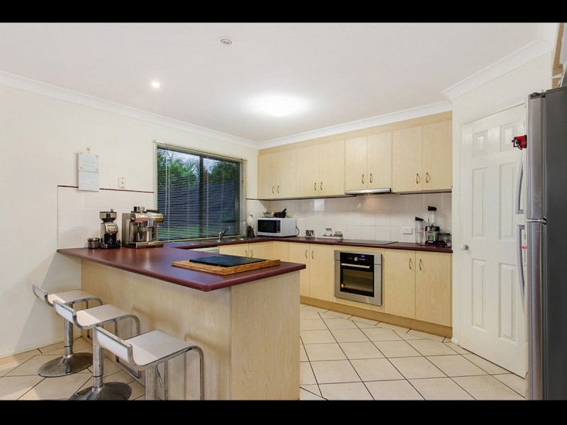 18 Tara Vista Boulevarde, Highland Park QLD 4211