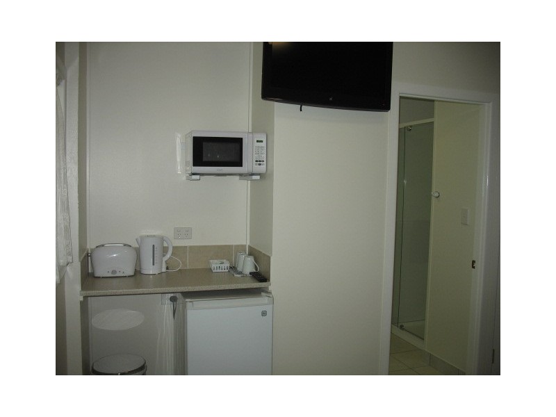 95 Shamrock Street, Blackall QLD 4472