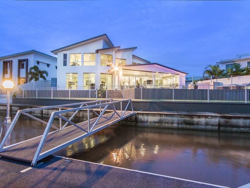 Biggera Waters QLD 4216