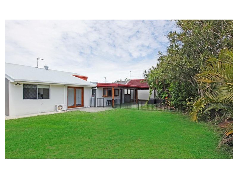 Broadbeach Waters QLD 4218