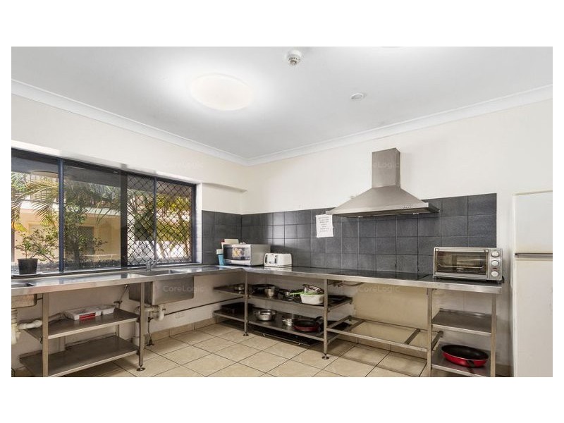 69  Queen Street, Southport QLD 4215