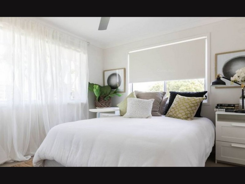 2 / 54  Darrambal Street, Chevron Island QLD 4217