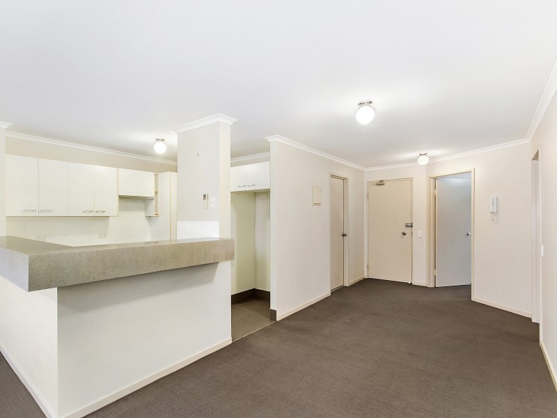 16/52 BACK STREET, Biggera Waters QLD 4216