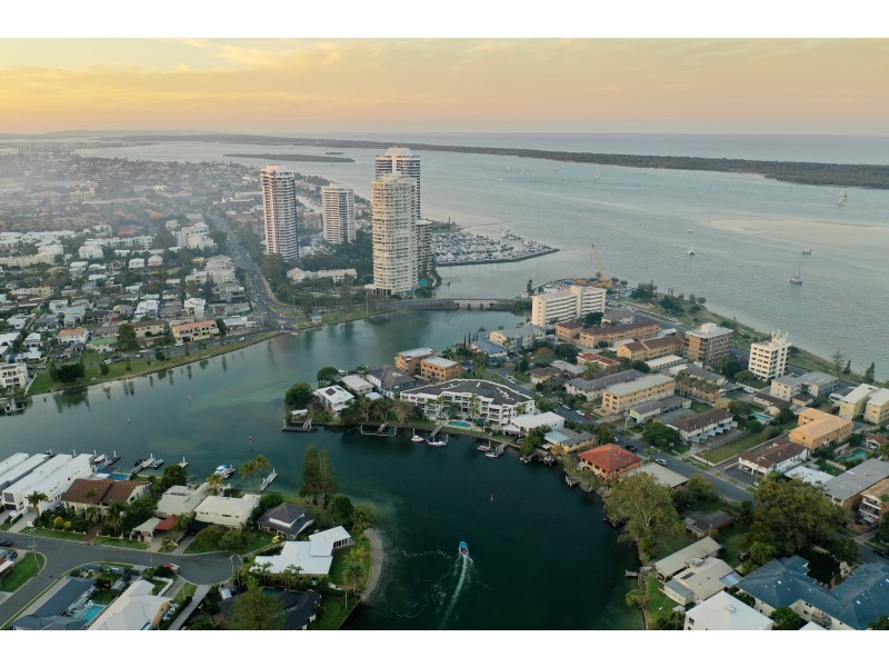 16/52 BACK STREET, Biggera Waters QLD 4216