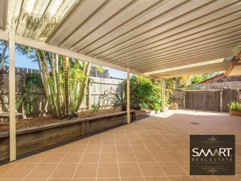1/9 Melanie place, Labrador QLD 4215