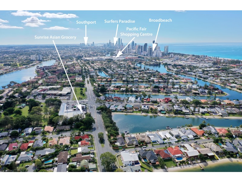 90 Markeri Street, Mermaid Waters QLD 4218