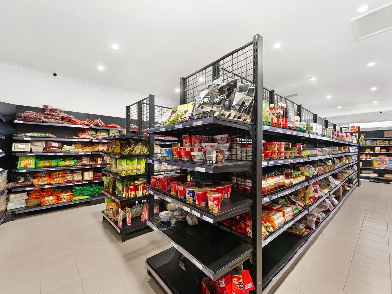 90 Markeri Street, Mermaid Waters QLD 4218