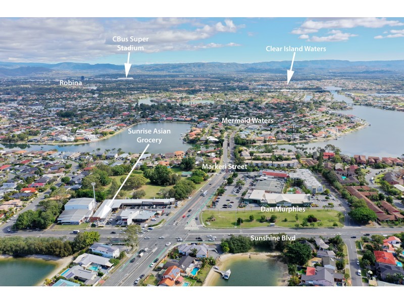 90 Markeri Street, Mermaid Waters QLD 4218