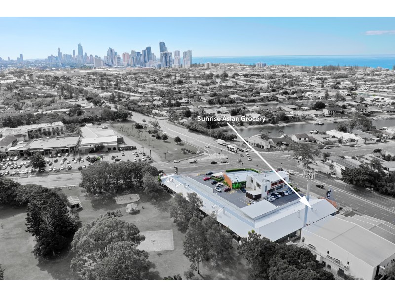 90 Markeri Street, Mermaid Waters QLD 4218