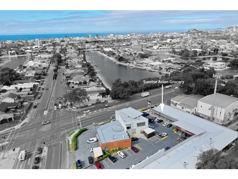 90 Markeri Street, Mermaid Waters QLD 4218