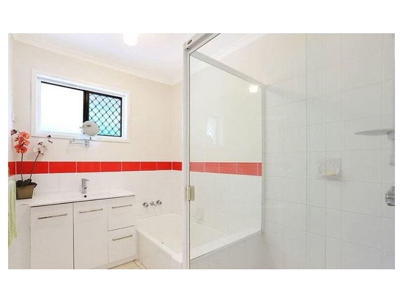 63 Mingaletta Drive, Ashmore QLD 4214
