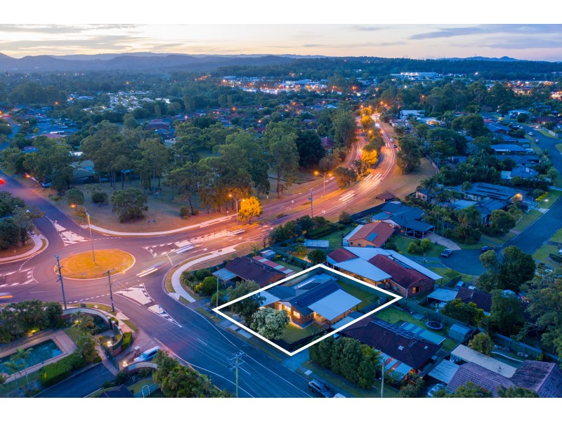 4 FREDA STREET, Ashmore QLD 4214