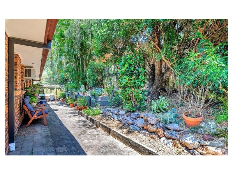 1/8 SARA STREET, Ashmore QLD 4214