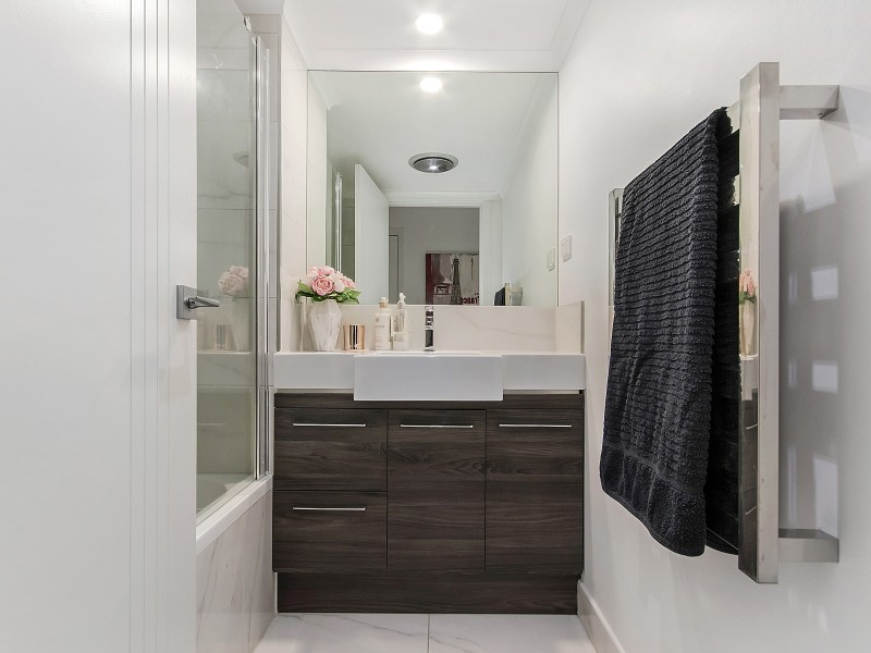 5/4-6 Kalyan Street, Chevron Island QLD 4217