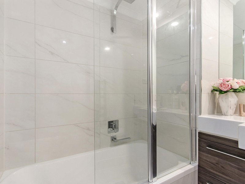 5/4-6 Kalyan Street, Chevron Island QLD 4217