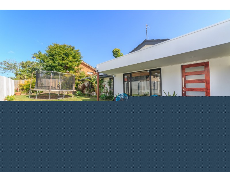 54 Lambros Drive, Benowa QLD 4217