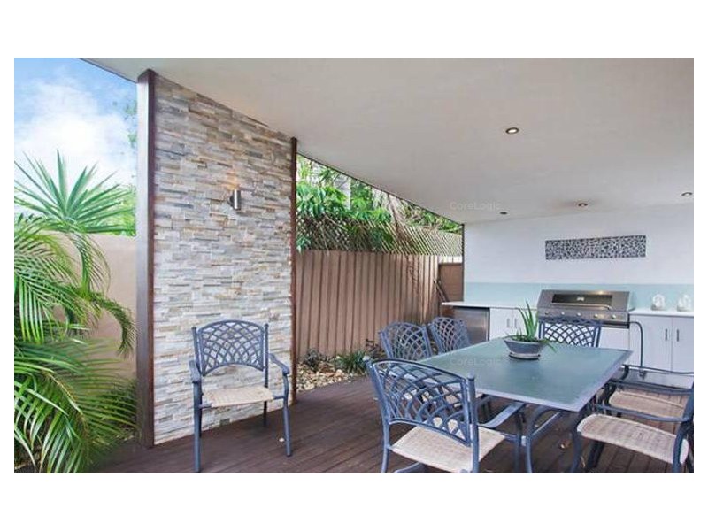 Isle Of Capri QLD 4217