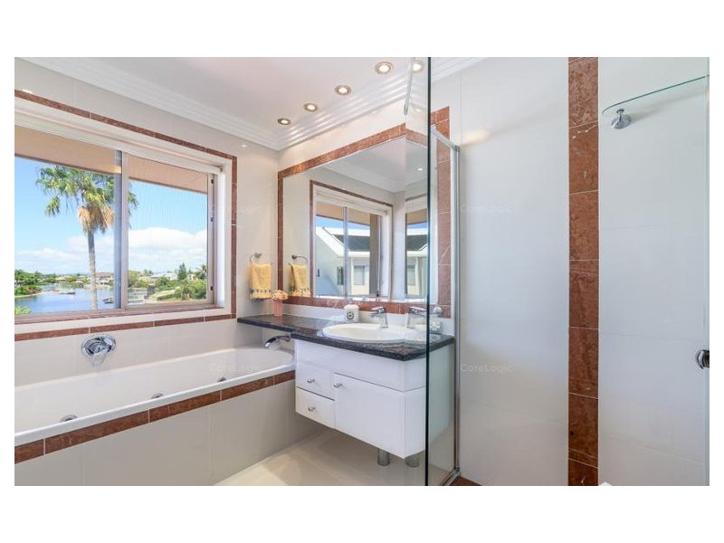 Benowa QLD 4217