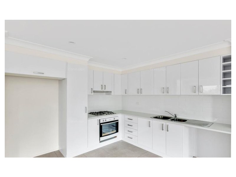 2/4 Grenfell Street, Nerang QLD 4211