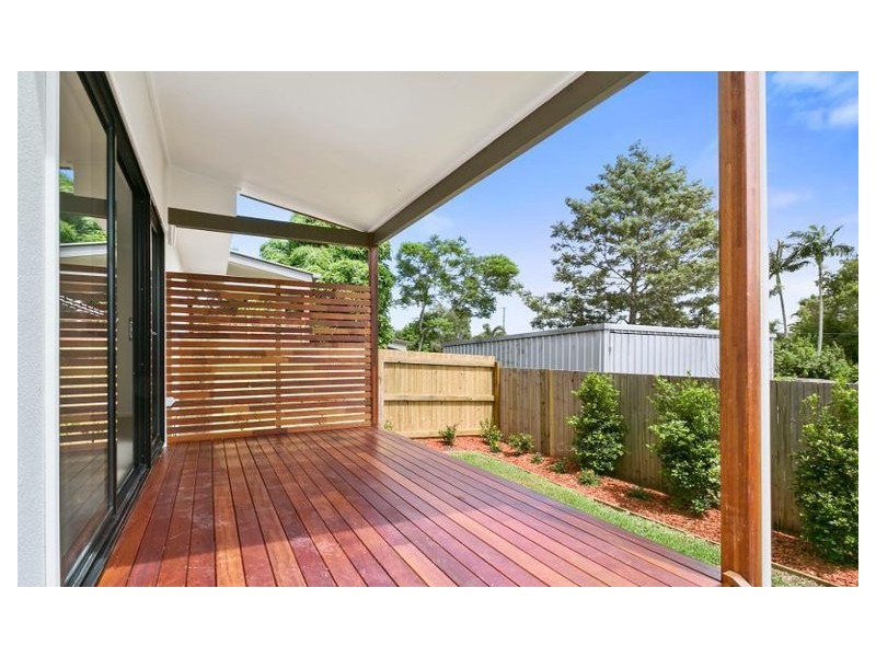 2/4 Grenfell Street, Nerang QLD 4211