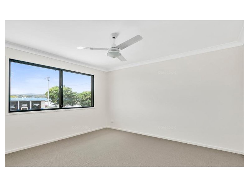 2/4 Grenfell Street, Nerang QLD 4211