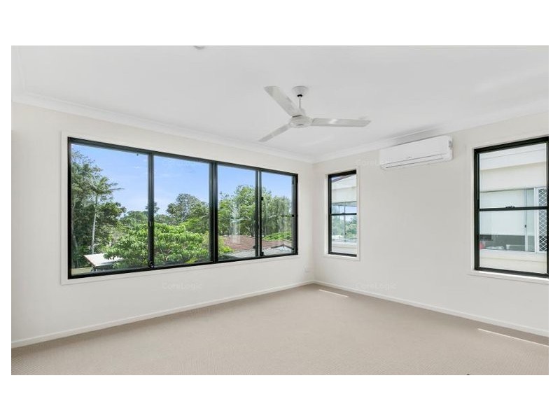 2/4 Grenfell Street, Nerang QLD 4211