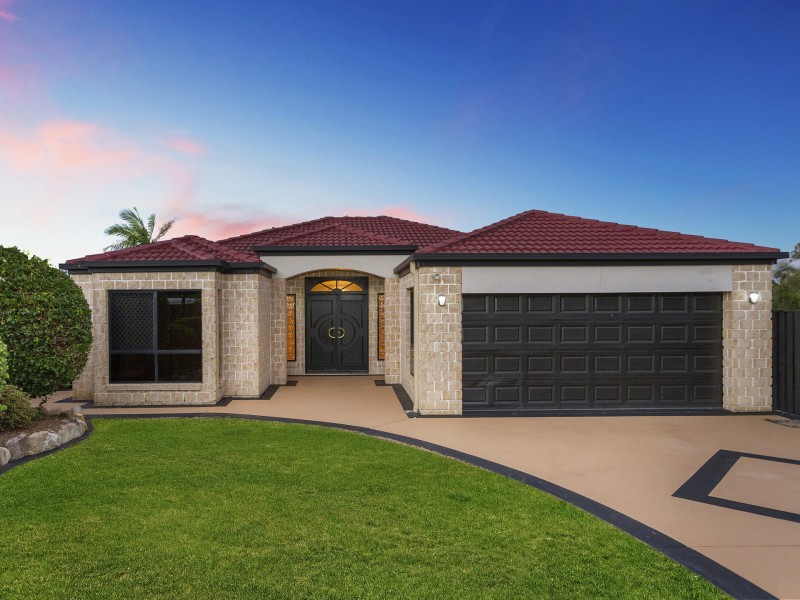 7 Greenlands Drive, Varsity Lakes QLD 4227