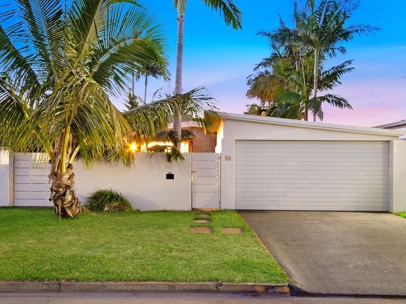 59 Manus Avenue, Palm Beach QLD 4221