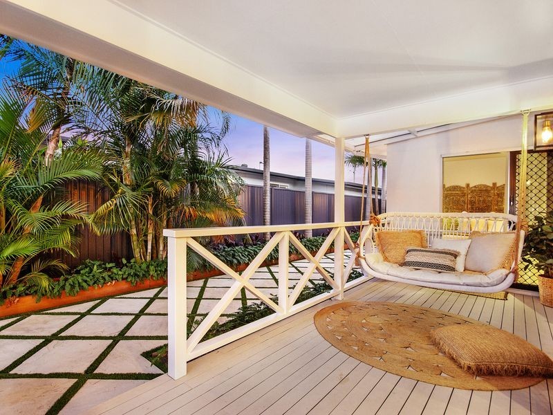 59 Manus Avenue, Palm Beach QLD 4221