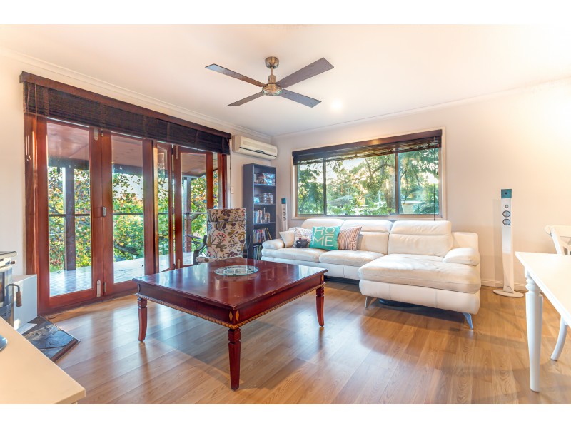 25 Darling Crescent, Molendinar QLD 4214