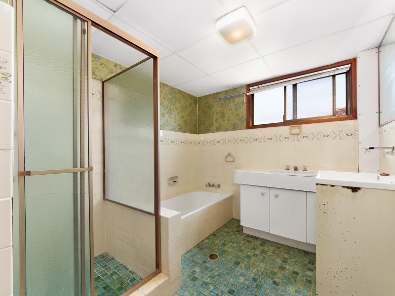 3/11 Armrick Avenue, Broadbeach QLD 4218