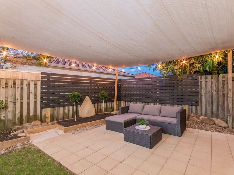 4 Oxbridge Chase, Arundel QLD 4214