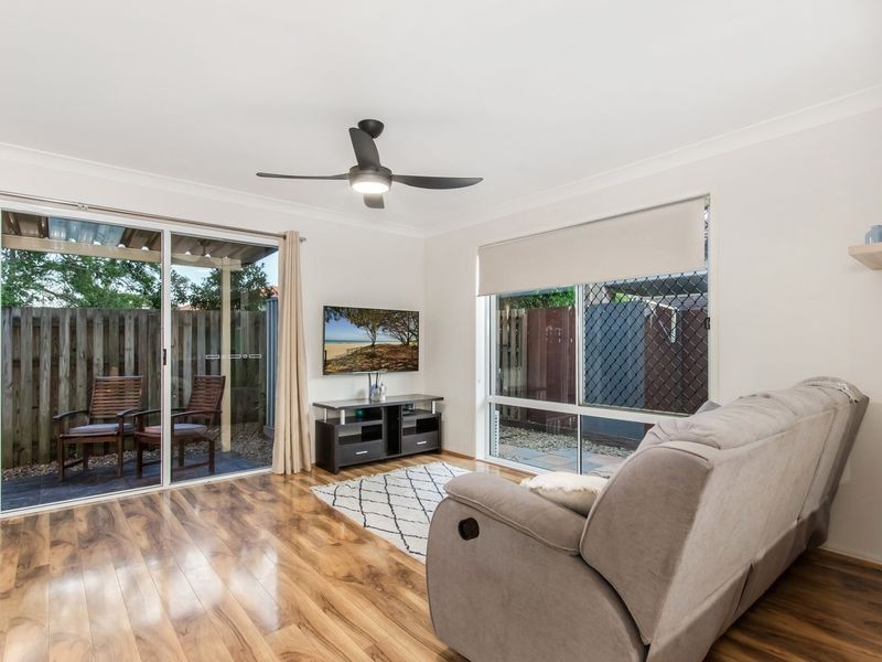 4 Oxbridge Chase, Arundel QLD 4214