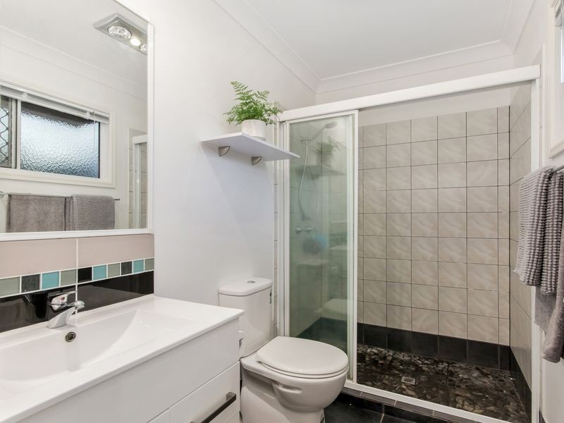 4 Oxbridge Chase, Arundel QLD 4214