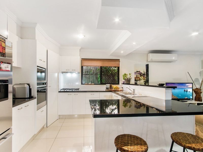 35 Korong Street, Southport QLD 4215