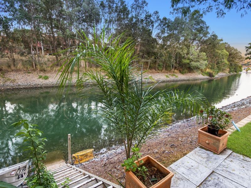 35 Korong Street, Southport QLD 4215