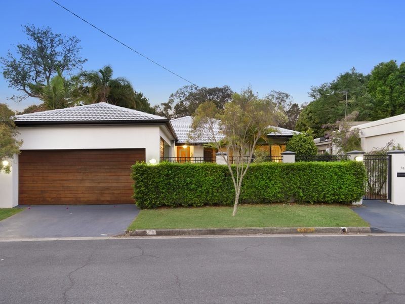 35 Korong Street, Southport QLD 4215