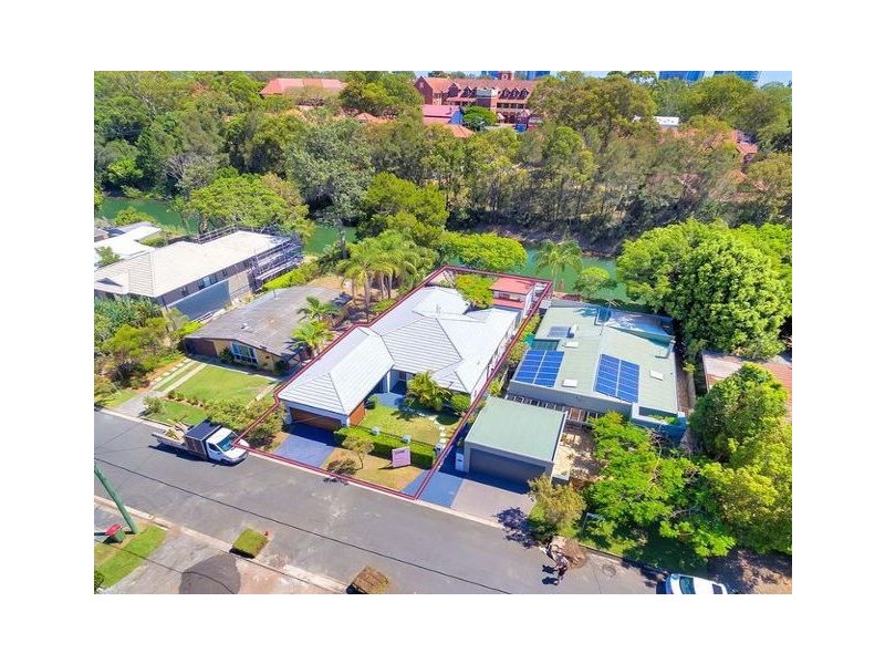 35 Korong Street, Southport QLD 4215